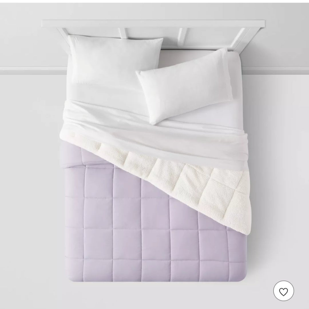 Room Essentials™ Faux Shearling Washed Microfiber Reversible Comforter – Full/Queen 🛏️✨