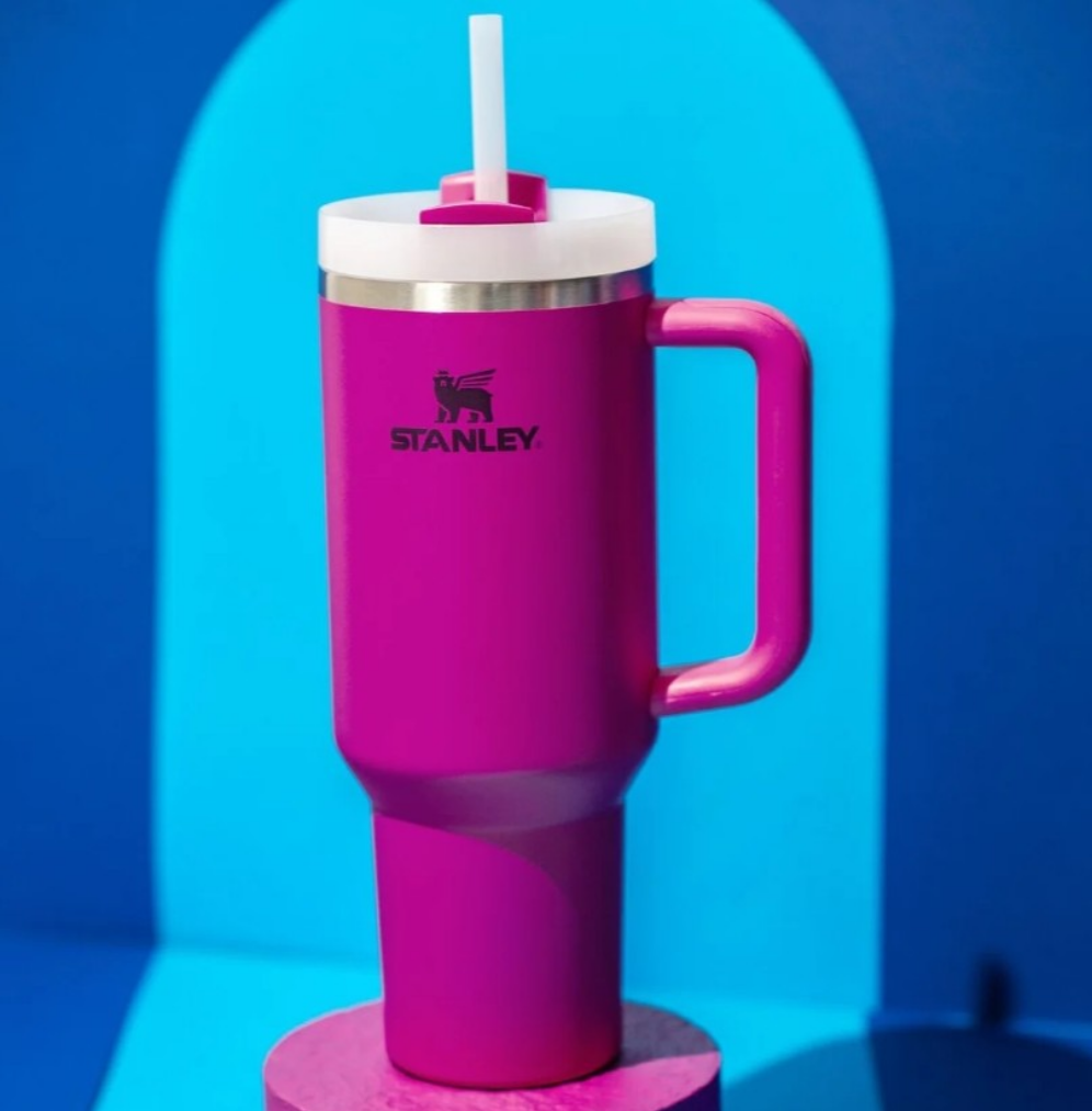 🌸✨ Stanley Quencher H2.0 Tumbler – 40 oz Fuchsia Pink Edition